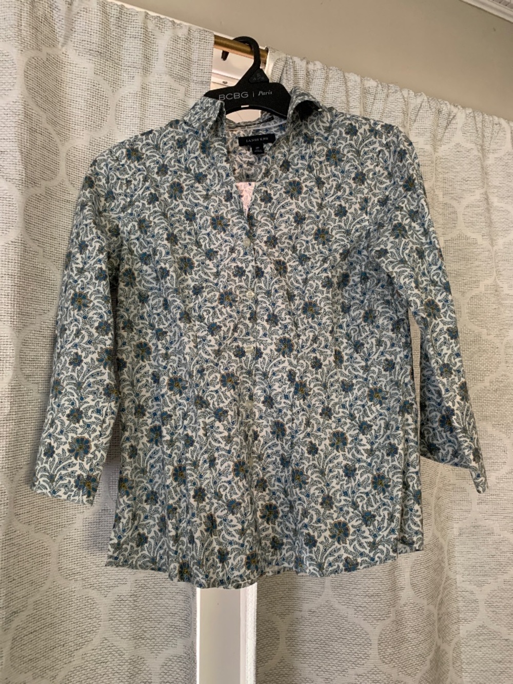 Lands’ End shirt, size 2P